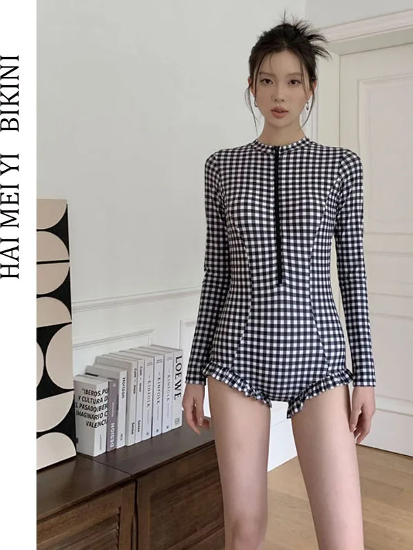 

Hamiyi 2024 New One-Piece Swimsuit Women's Conservative Long Sleeve Sunscreen Slimming Belly Cover Hot Spring Swimming Suit