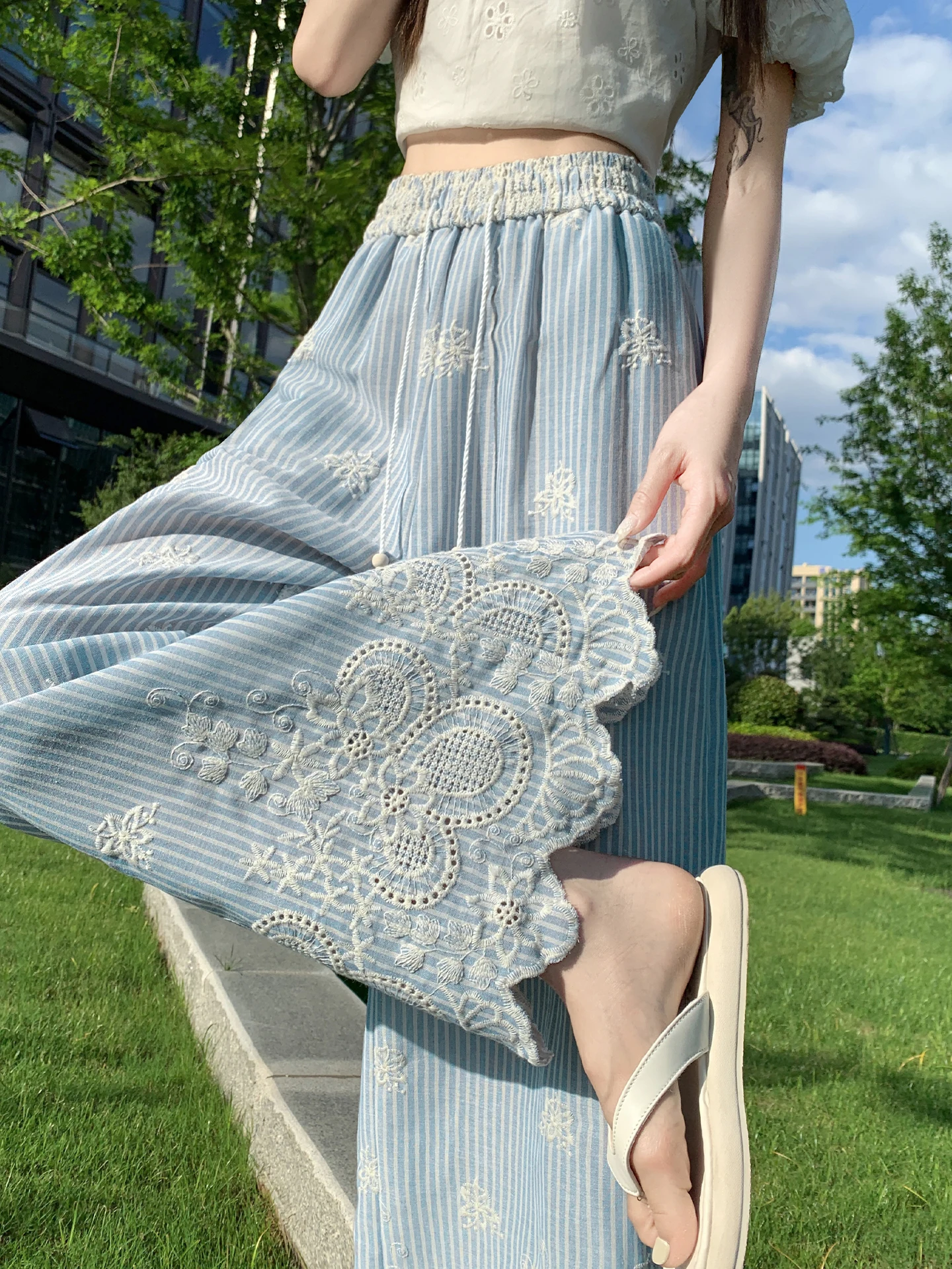 

Blue Striped Embroidered Cotton Linen Wide Leg Pants Women Summer New Style Lace Trim Straight Tube Thin Pants Commute Style
