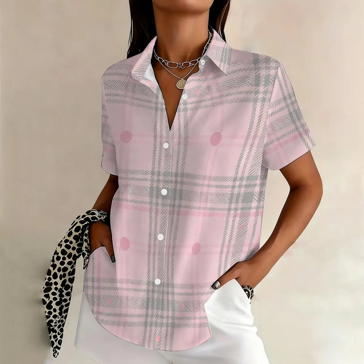 

Персонализированная минималистичная женская рубашка больших размеров с короткими рукавами и воротником, с полосатым принтом, выполненным методом окрашивания чернилами, повседневная универсальная модель для лета.