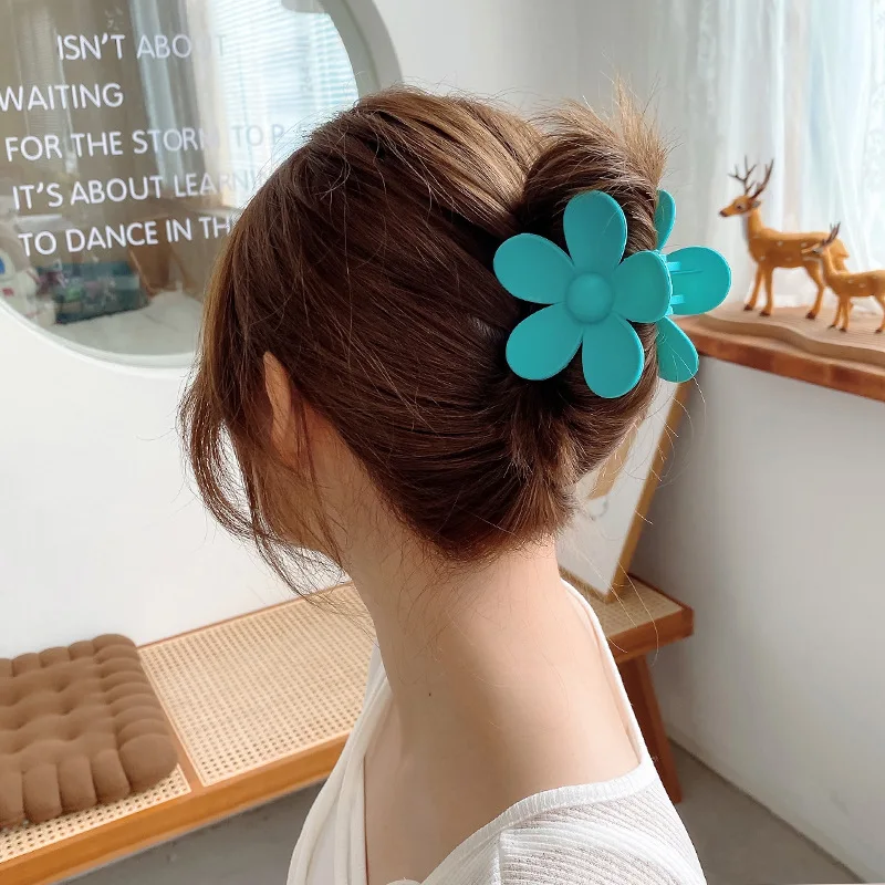 

Large Flower Claw Clips for Women Sweet Girls Solid Hair Claws Girls Matte Ponytail Hairpin Barrette Hair Accessories