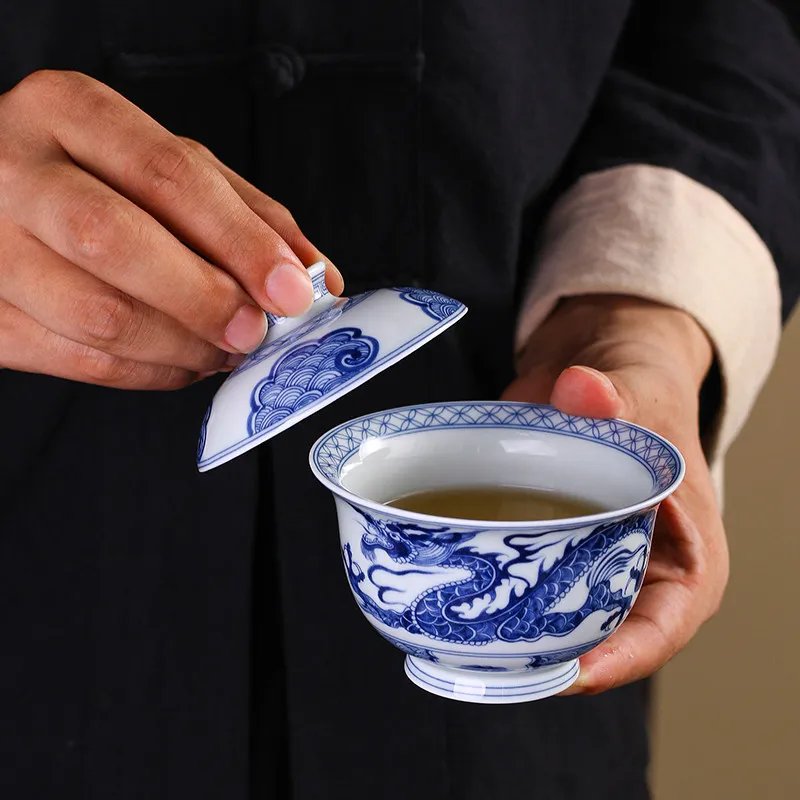 High-End Jingdezhen Blue and White Flowers Wear Yunlong Hover Two Tureen Not Hot Tea Brewing Bowl Household Ceramic Cup Large