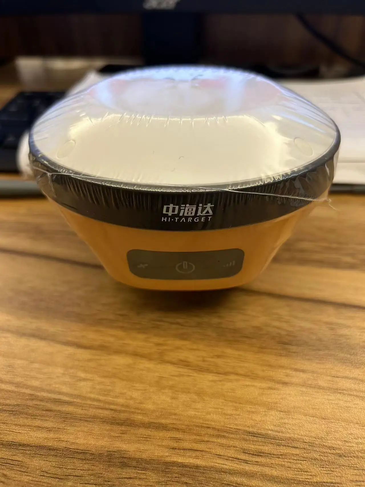 Penerima GNSS Hi-Target V200 dengan 800 Saluran dan IMU untuk Survei Tanah PENERIMA GNSS RTK GPS DGPS