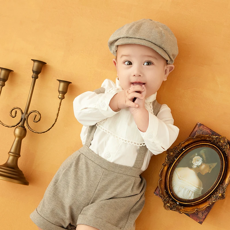 Baby Boy Photography Clothing Baby Gentleman Theme Hat Top + Overalls Set Vintage Picture Frame Simulation Book Baby Shower Gift