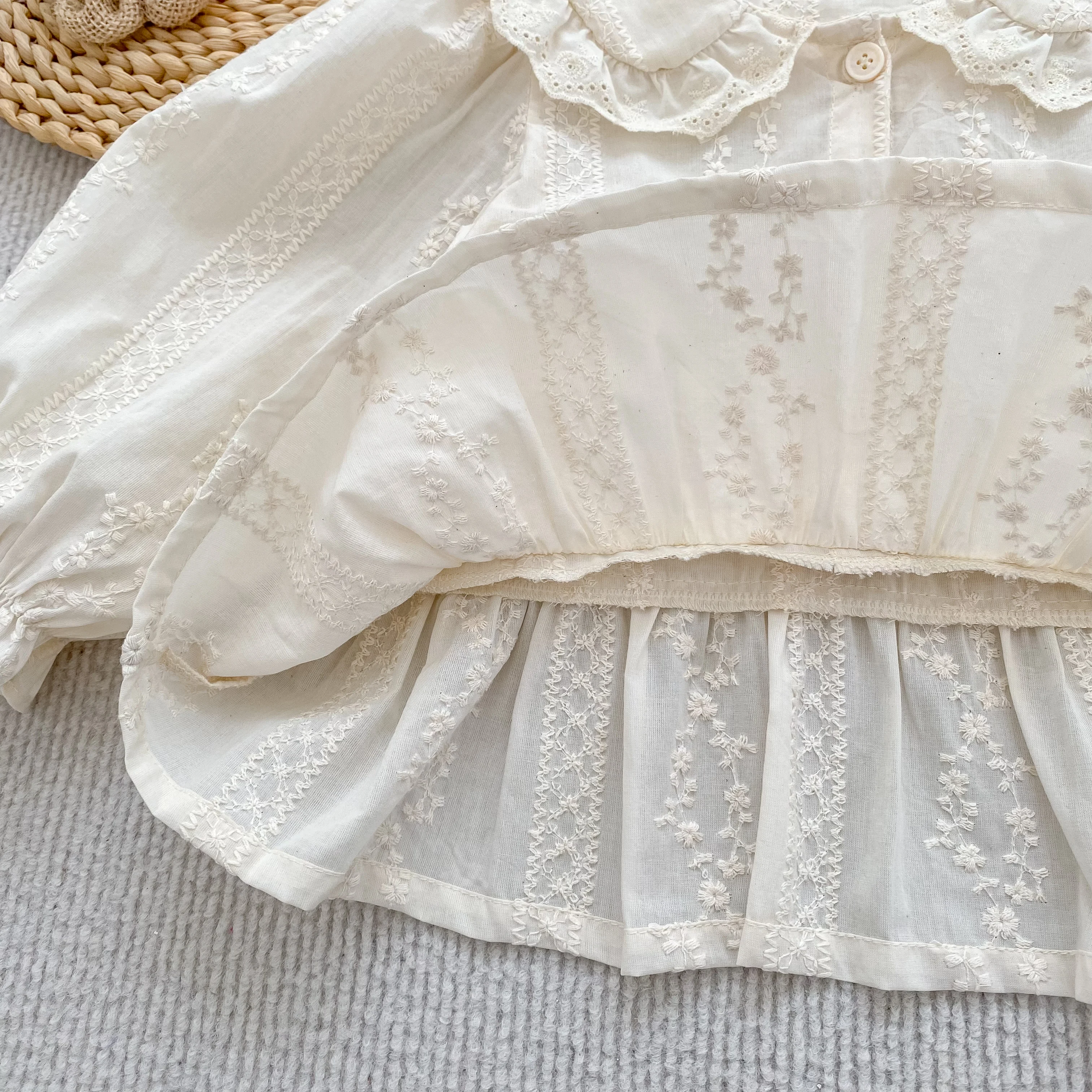 Koreanischer Stil Baby-Mädchen Spitzenbluse mit Puppenkragen, Herbst Langarm-Rüschenhemd, Besticktes Rüschen-Prinzessinnen-Oberteil für Kinder, Lässiges Top – Detail 12