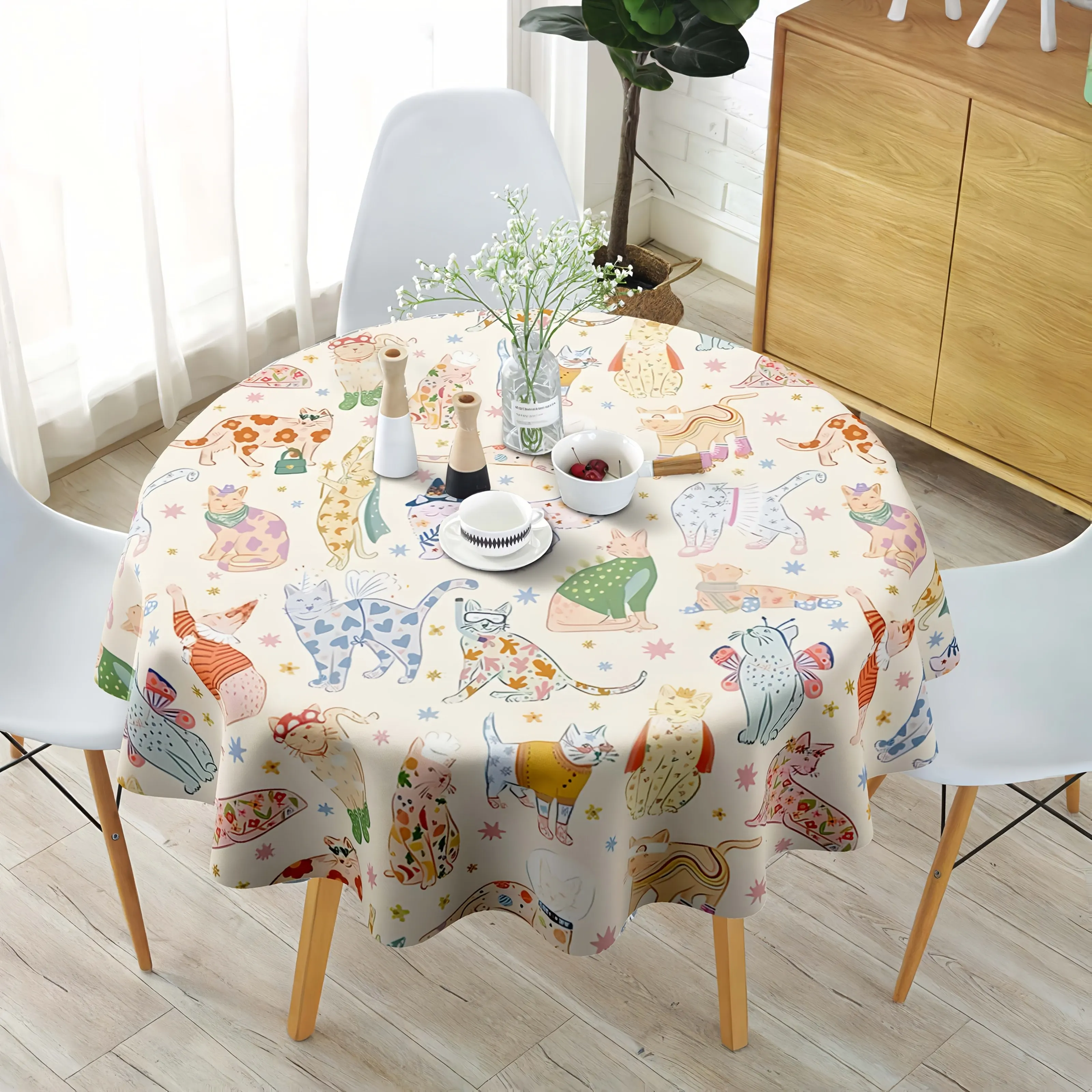 One cute crown-striped green skating butterfly cat pattern Ins-style cozy and fashionable delicate tablecloth