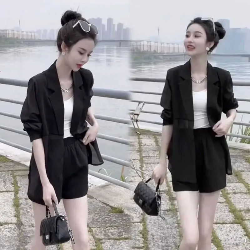 2023 Summer New Korean Fashion Set Women\'s Summer Sunscreen Suit Coat Temperament Slim Shorts Two Piece Set