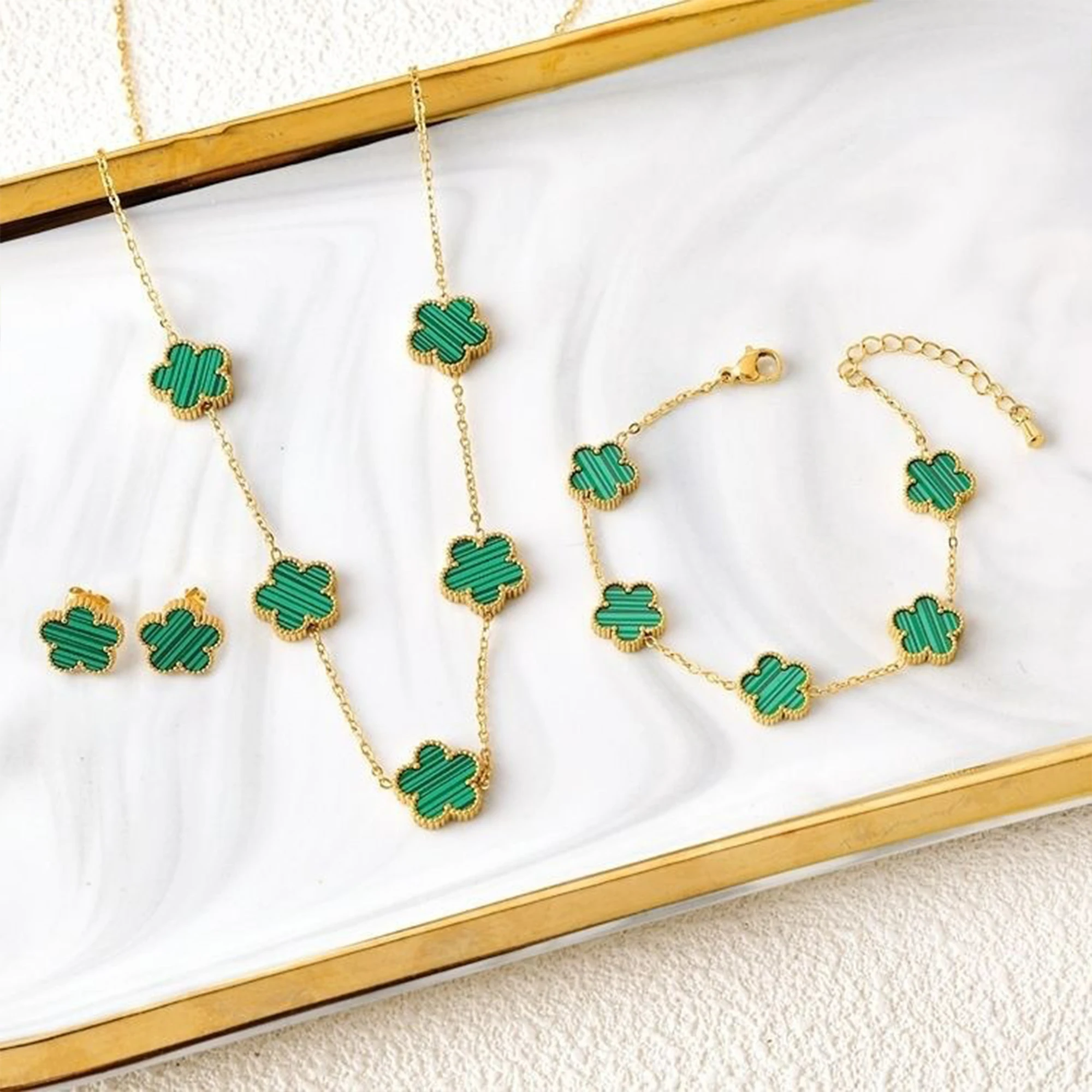 3pc 18k Gold-Plated Five-Leaf Flower Necklace Earrings Bracelet Set