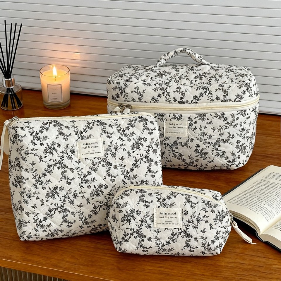  Makeup Pouch Large Capacity Gifts for Women Women's Cosmetic Bag For Travel Travel Cosmetic Pouch Makeup and Cosmetics Organizer 