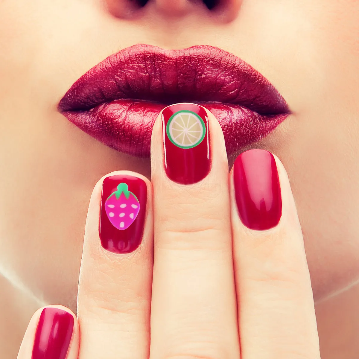 2400개 DIY 네일아트 과일 슬라이스 장식용 매니큐어 조각, 창의적인 네일 디자인을 위한 트렌디한 패턴, 재사용 가능하고 피부에 안전합니다