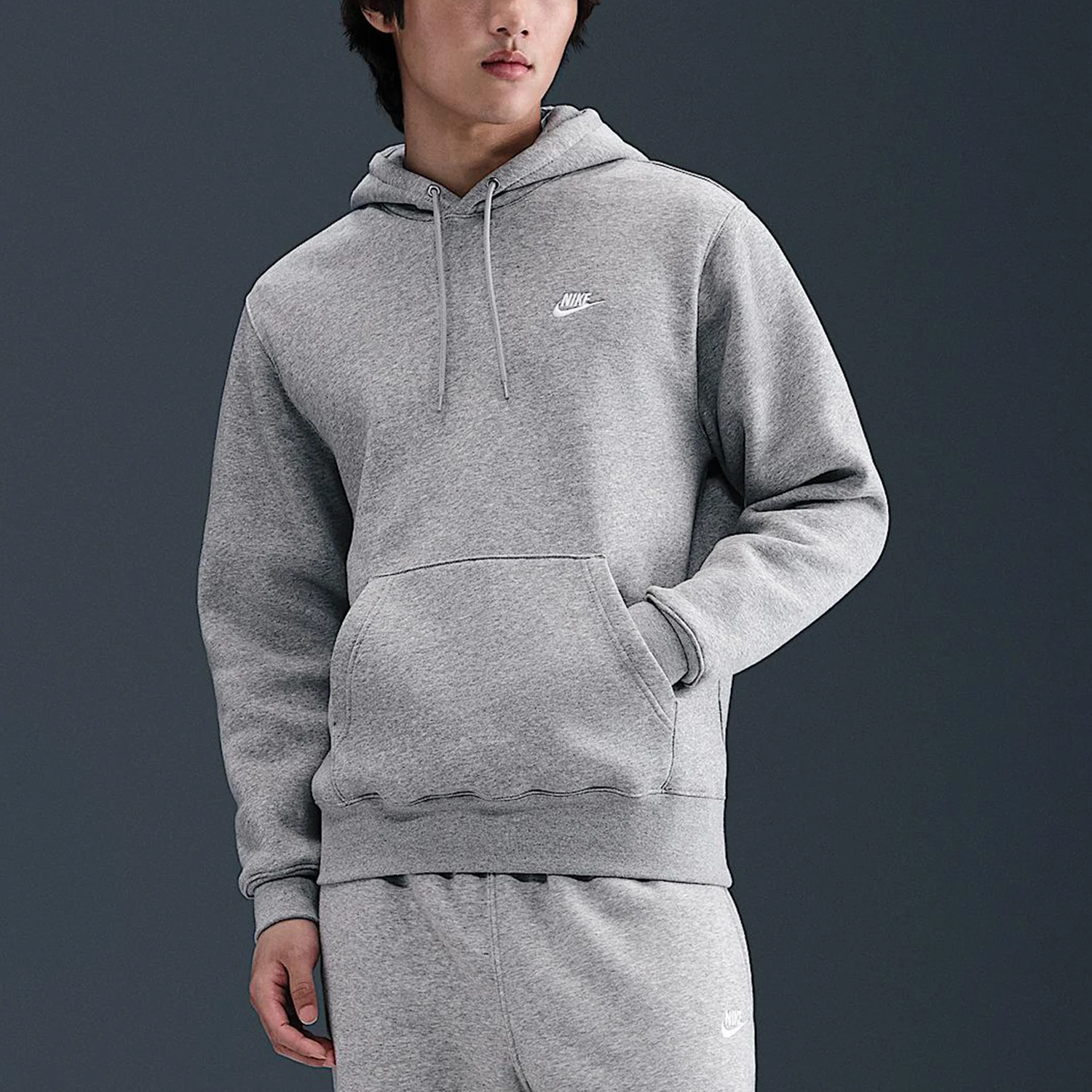 sweat-shirt-brode-nike-club-authentique-pour-homme-fn3860-063