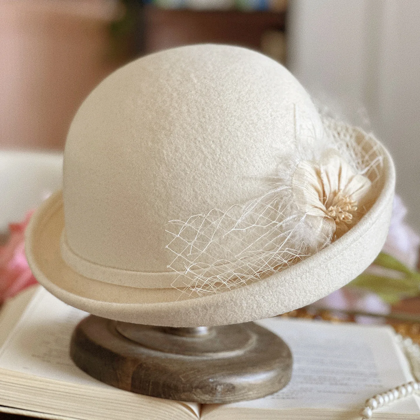 silk-twisted-fierman-hat-warm-cap-pure-woolen-matronly-bowknot-autumn-winter-faionable-adjustable-women's-hat