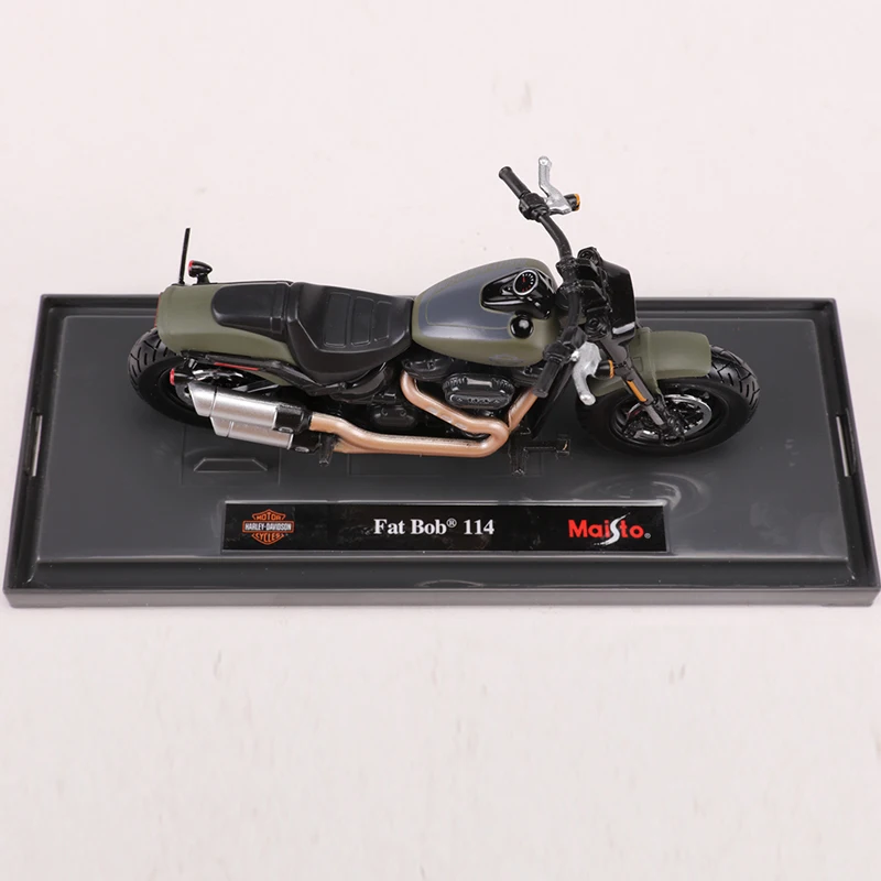 Maisto 1:18 2022 Fat Bob 114 Motorcycle Car Simulation Alloy Car Model