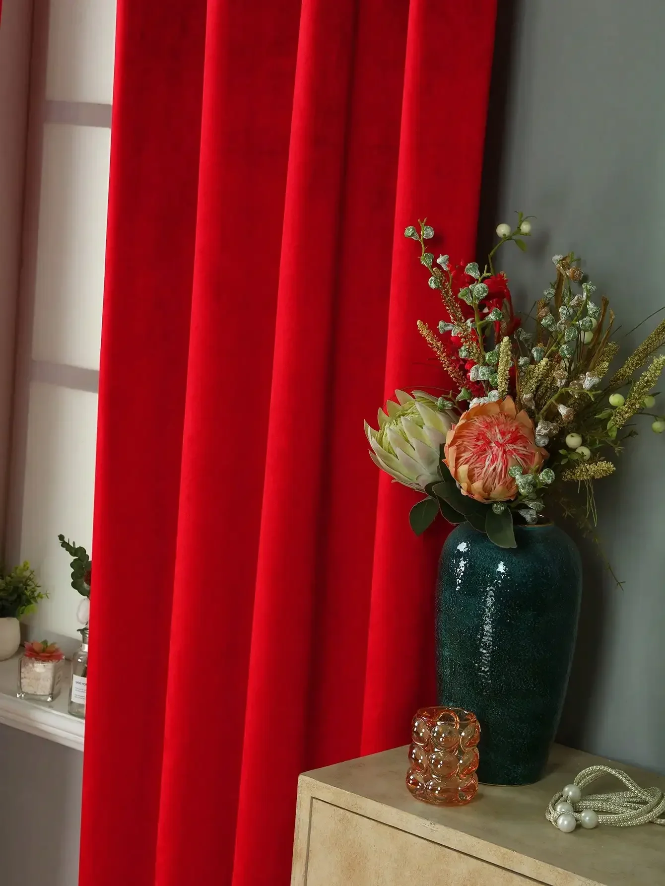 1pc Solid Red Color Velvet Warm Retro Luxury Curtains for Living Room Bedroom Decorationred European Curtain Mordern Window Door image 4