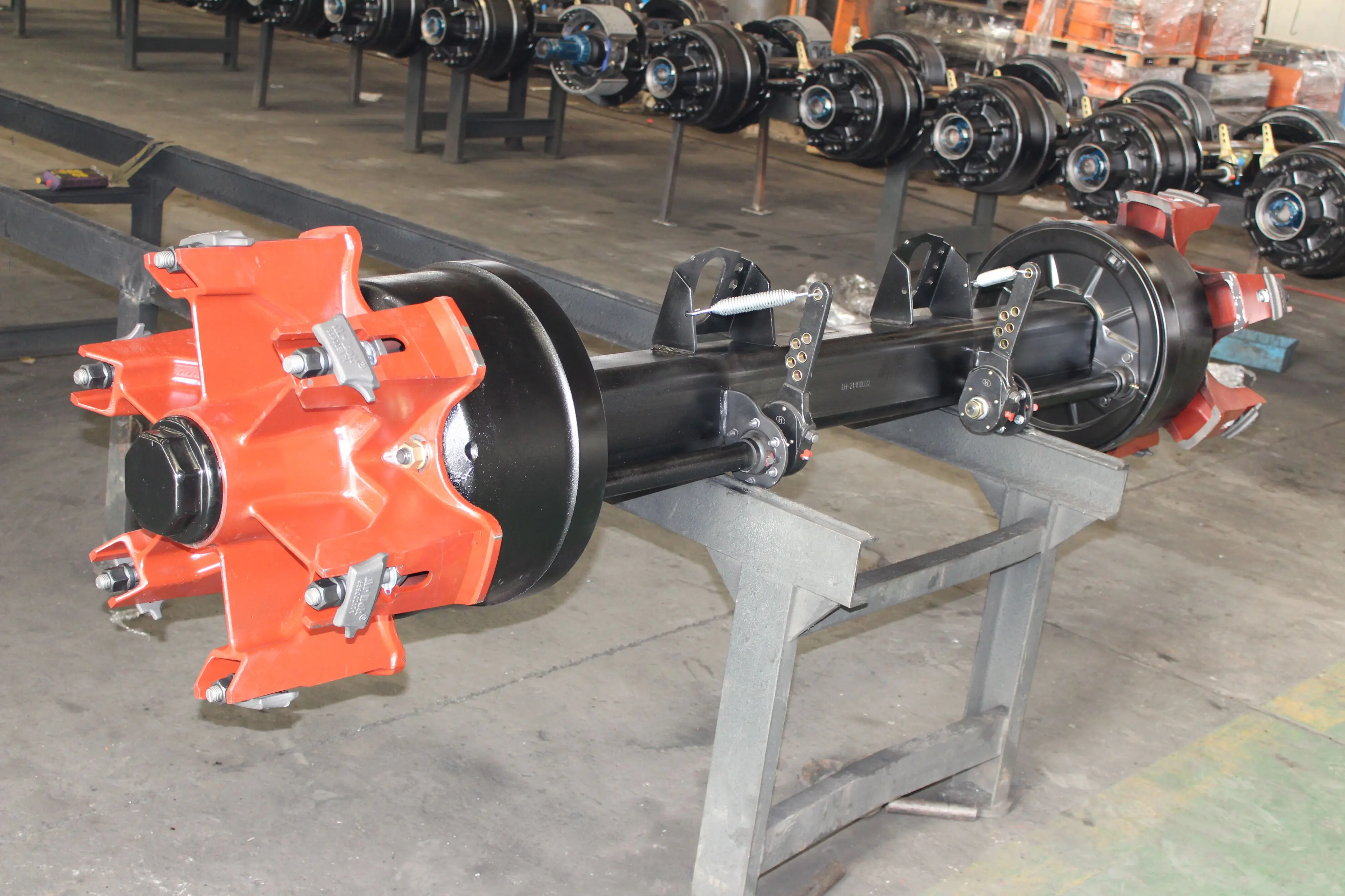 Heavy Duty 16T Spoke Type Trailer Axle 1840mm Track Width Steel German Type Construction New Condition Trailer Parts