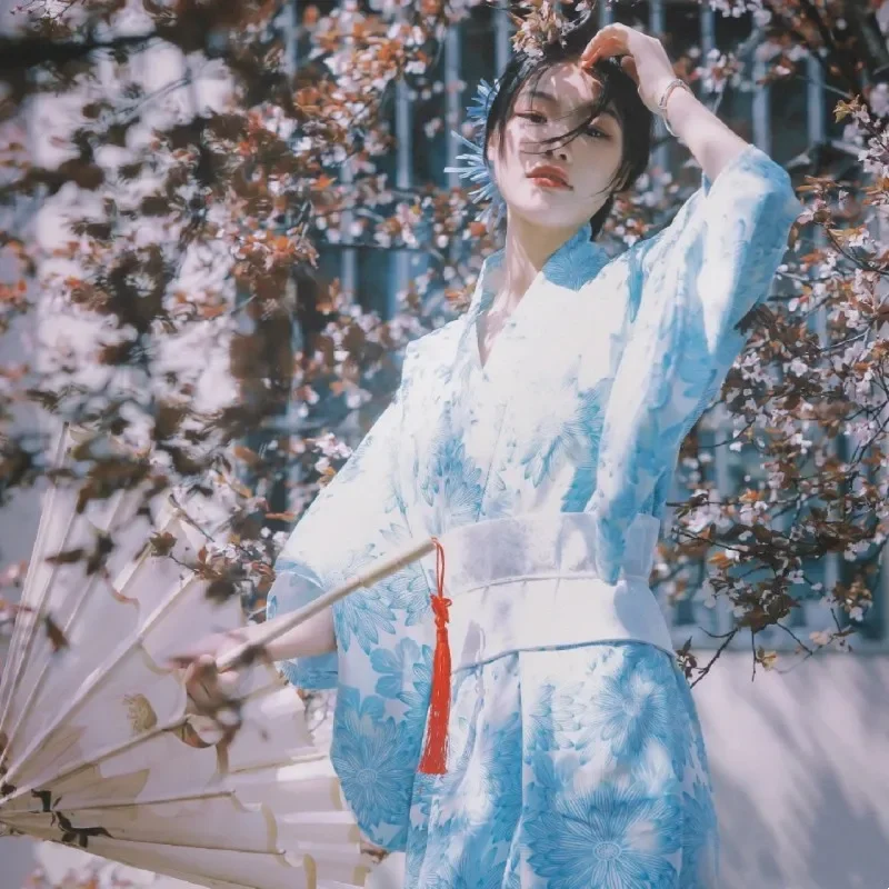 2025 الجدة مساء فستان الجيشا مرحلة الرقص يوكاتا زي المرأة ثوب الكيمونو الياباني الأبيض أوبي الأزهار طباعة التصوير البشاكير #2