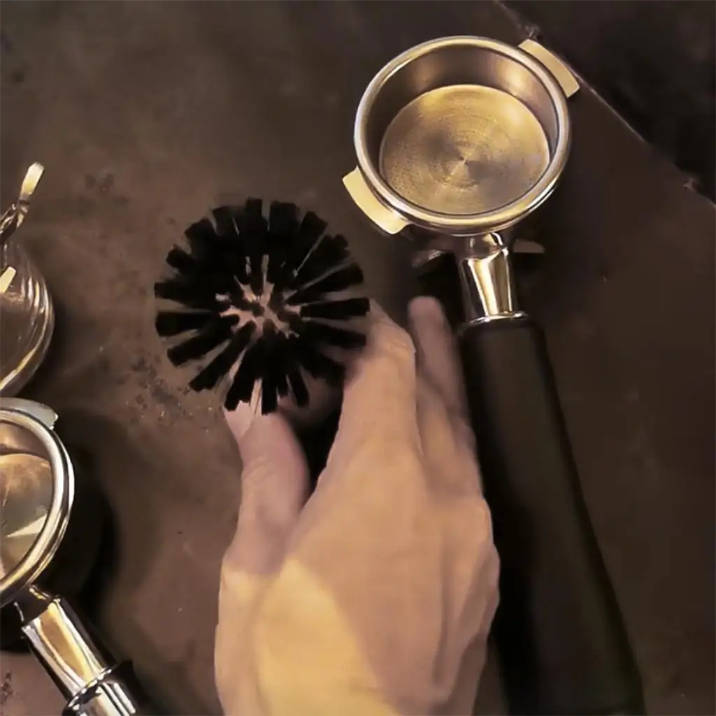 แบบพกพา Espresso Tamper แปรงทําความสะอาดเครื่องบดกาแฟทําความสะอาดด้วยไม้