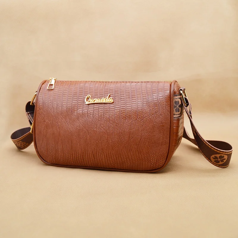 

Soft Leather Crossbody Bag Women's oulder Bag Versatile Middle-Aged Mother Phone Purse Wide Strap Small Square Bag