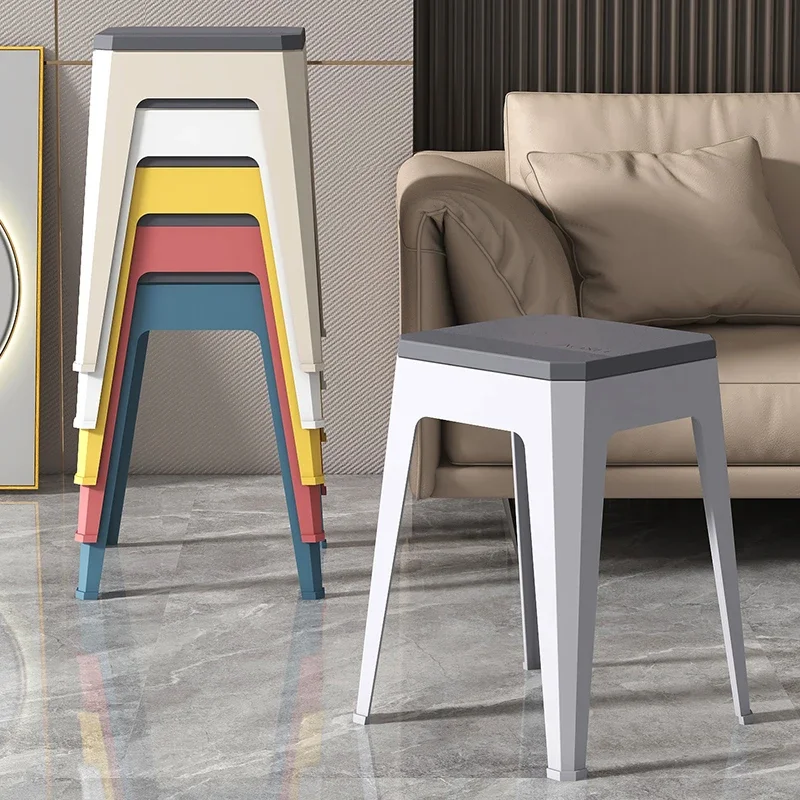 أثاث موفر للمساحة كراسي بلاستيكية قابلة للتكديس كرسي الطعام كرسي البراز تابوريت تصميم البراز Sedie Sala Da Pranzo غرفة المعيشة