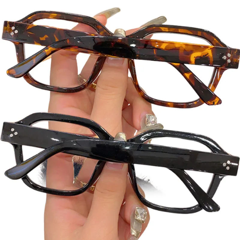 Retro Anti Blue Light Computer Glasses Frame Women Oversized Men Trendy Fashionable Stylish Eyeglasses Classic Spectacles Ouclos