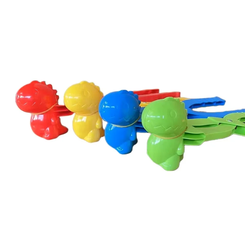 Clip per creare palle di neve per bambini Cuore per adulti Fiocco di neve Forma di anatra Pinze per stampi per palline di neve con sabbia all'aperto Giocattoli sportivi da combattimento