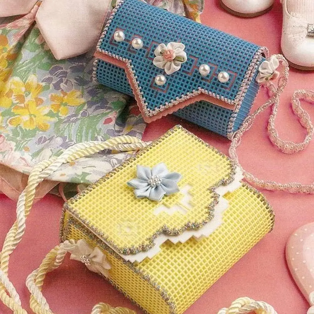 مستلزمات صناعة المحفظة حقيبة بلاستيكية شبكة شبكية بيضاء فارغة حقيبة ملاءات حقيبة البساط مشاريع الكروشيه