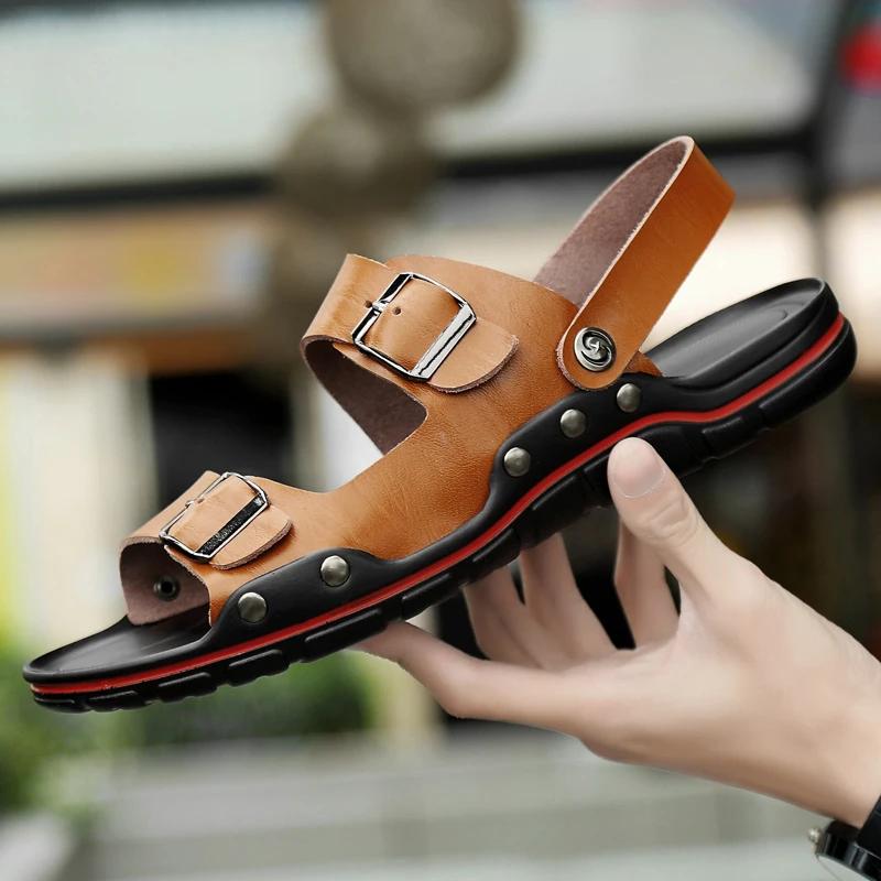 Internet Promi Mode Männer Sandalen Schwarzlicht Zwei schicht Leder Outdoor bequeme Strands chuhe Business Casual Männer Sandalen