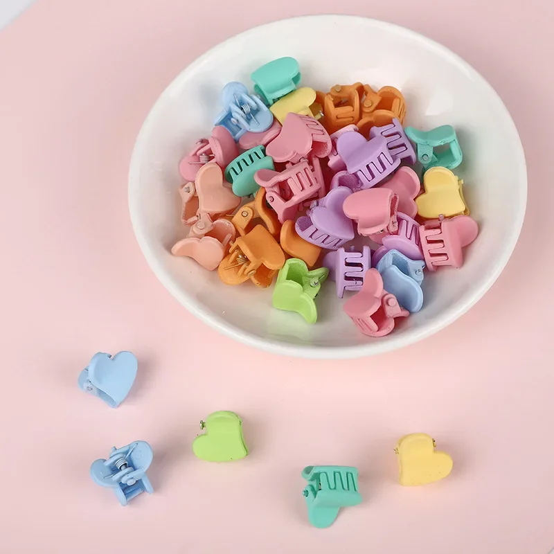 

Heart Rabbit Flower Hair Claw Black Red Small Matte Hair Clips Side Bangs Clip For Kids Girl Styling Tool Hair Accessories 머리핀