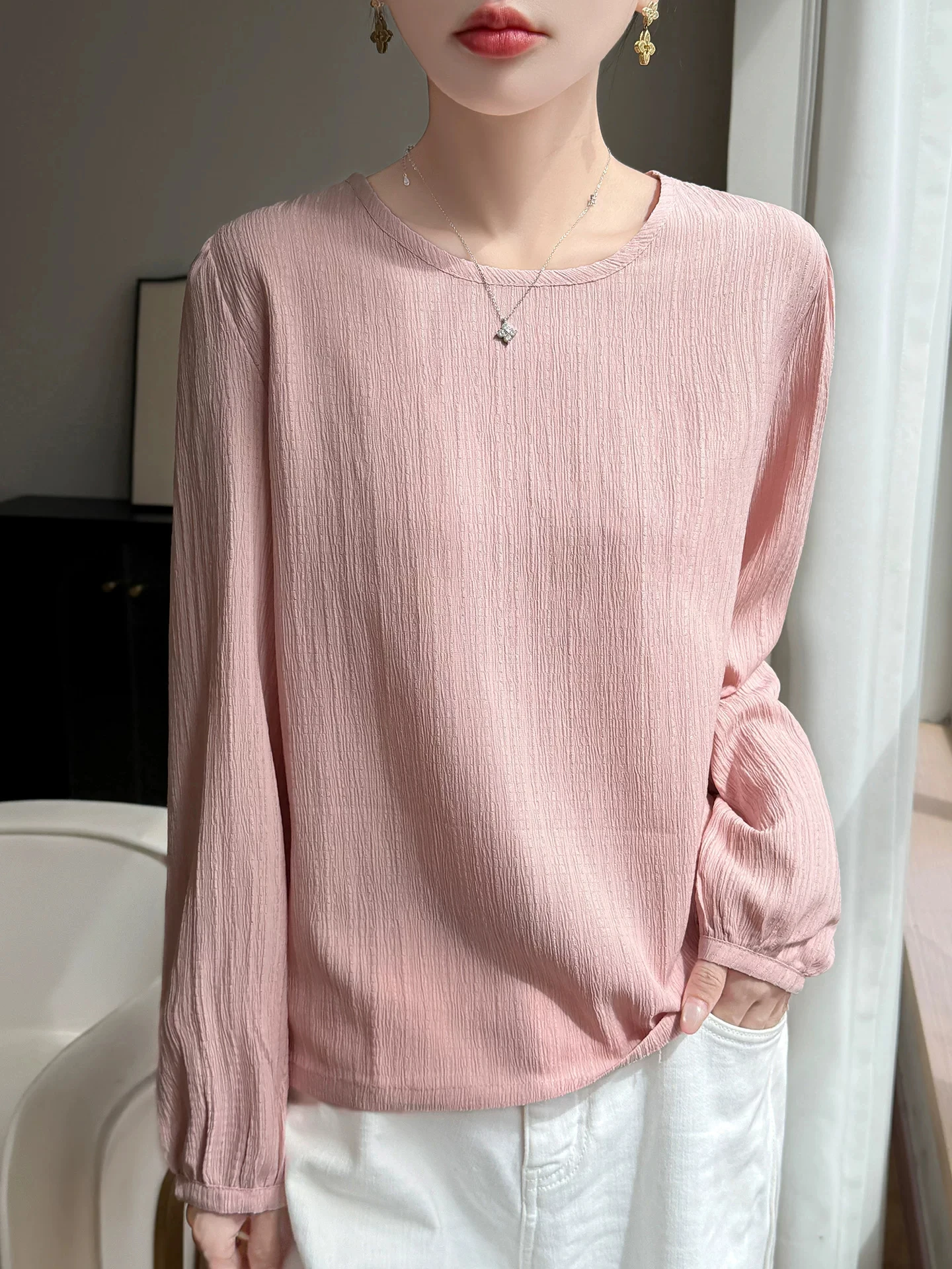 Early Autumn Textured Acetate Satin Women's round Neck Lantern Sleeve Loose Long Sleeve Pink High-End Feeling Atmosphere Top
