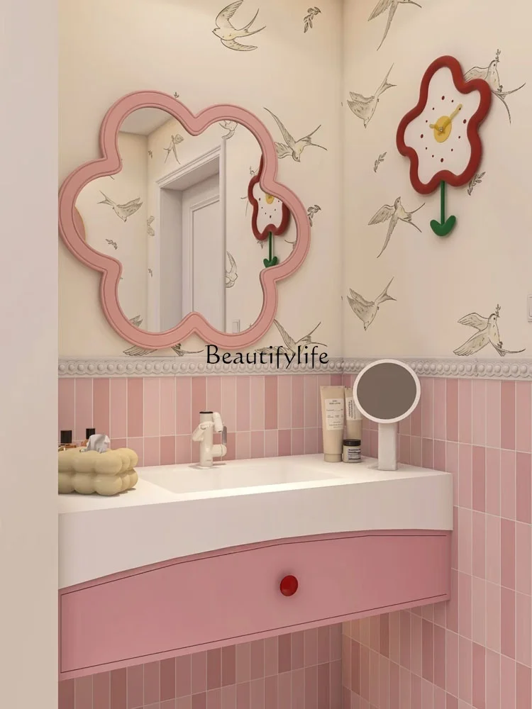 خزانة حمام فرنسية، طلاء خشبي من المطاط الصلب الوردي، حوض غسيل بلاطة صخرية بدون خياطة