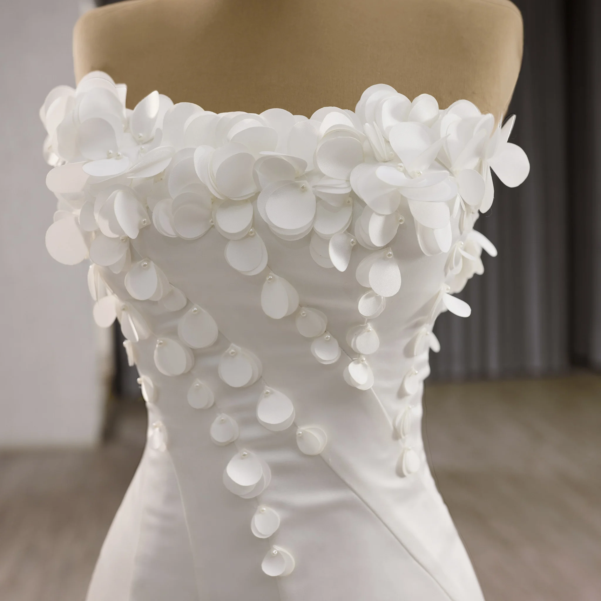 Rosymae Luxury Satin Mermaid Wedding Dress with Detachable Sleeves Elegant Long Gown for Brides amanda.novias