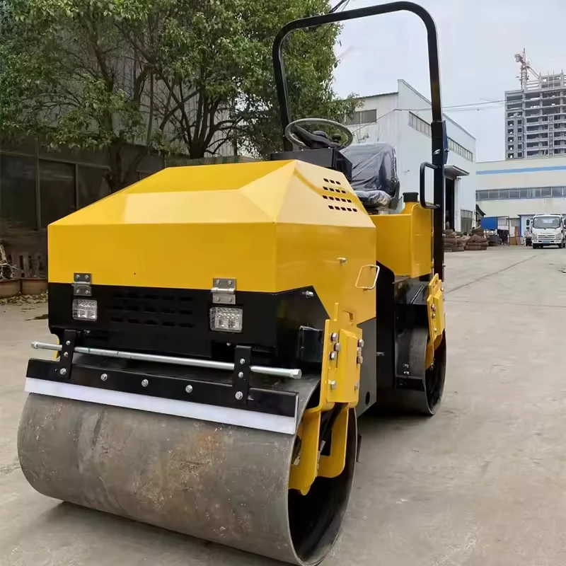 

A 2-ton Vibratory Roller with A Capacity Ranging From 9 To 11.5 Tons, Suitable for The Construction and Agricultural Industries