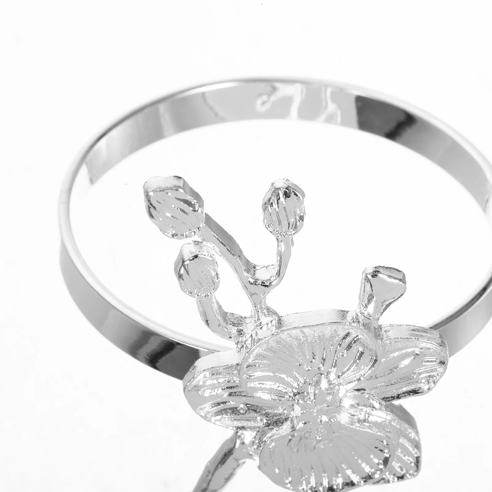 Элегантные кольца для салфеток в виде цветов, металлические для свадебных трат