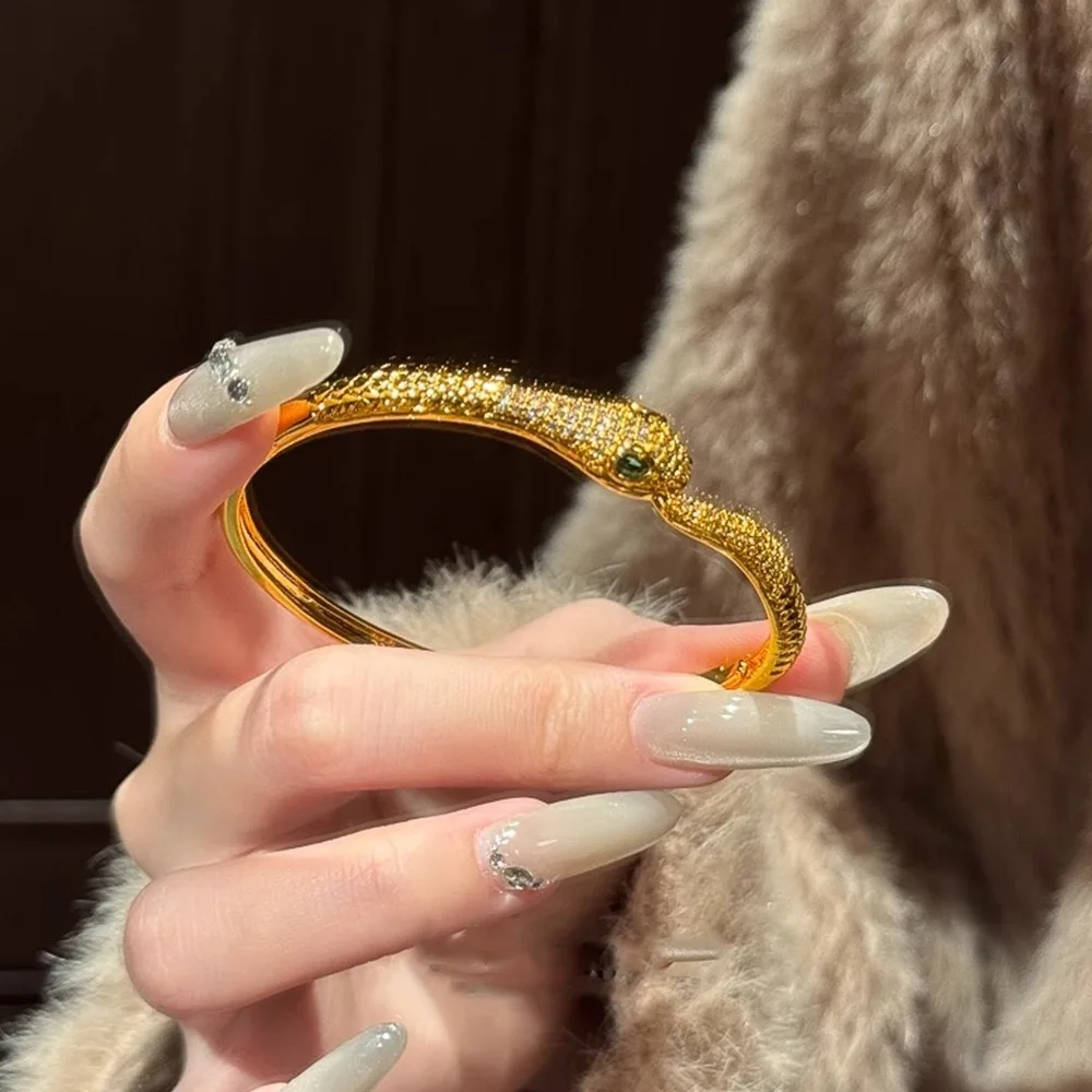 

Timeless Mythic Craft! 24K AU999 Gold Ouroboros Cuff, Endless Loop Clasp Symbolizing Eternity