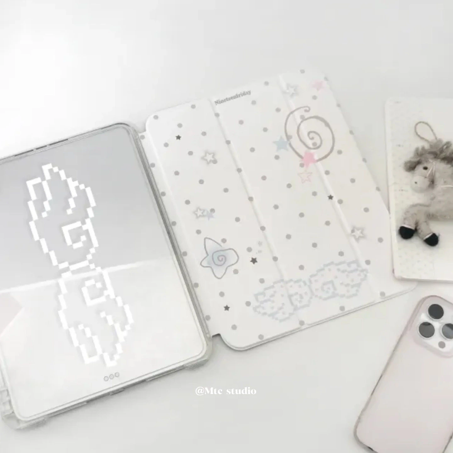 Ins Angle Wings Polka Dot Y2K Three Fold Cover For iPad Pro 13 11th M5 M4 12.9 A16 10 8 7 9th 10th Air 11 M2 M3 Mini Tablet Case