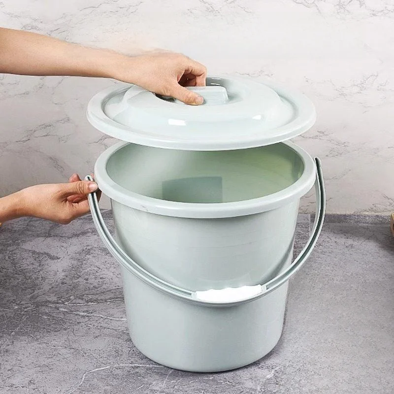 

Универсальный ночной писсуар с крышкой для женщин, устойчивый к запахам, для использования в спальне, маленький пластиковый писсуар для дома...