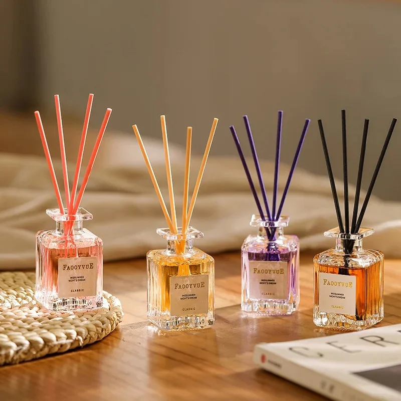 Hot Sale Home Decor Romantic Perfume Fragrance Natural Aromatherapy Essential Oil Home Bedroom Fragrance Air Freshener Room