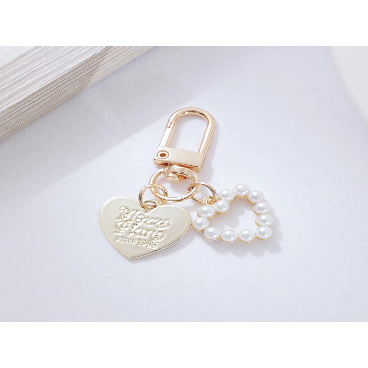 1pc Metal Keychain Cute Shell Key Pendant Ins Bag Pendant Creative Small Gift Bag Accessories  Gift, Gift, Accessories, Decor Fo