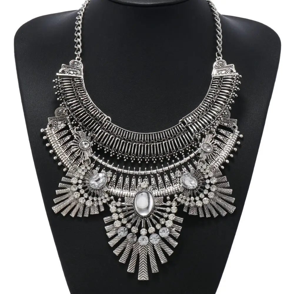 

Vintage Rhinestone Exaggerated Necklace Tassel Alloy Ethnic Style Jewelry Exquisite Accessories Bohemian Style Necklace Women
