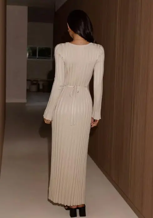 

2025 Autumn Women's Elegant Knitted Long Sleeve Dress Temperament Commuting New Style Fashion V-Neck Casual Dresses for Women