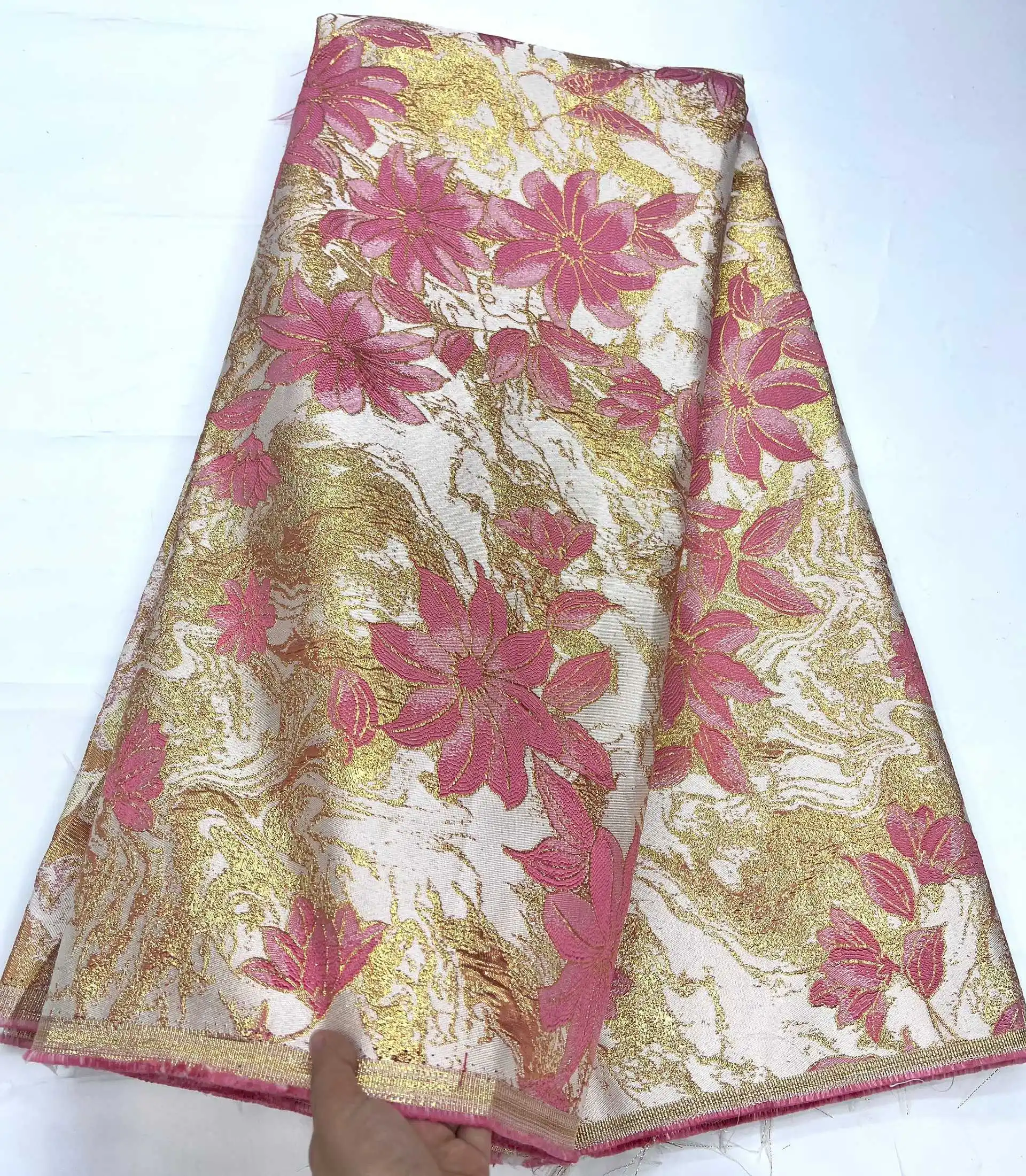 Hoge kwaliteit Afrikaanse vergulde kantstof Nieuwste Nigeriaanse kantstof Borduren Brokaat kantstof voor bruiloft naaien