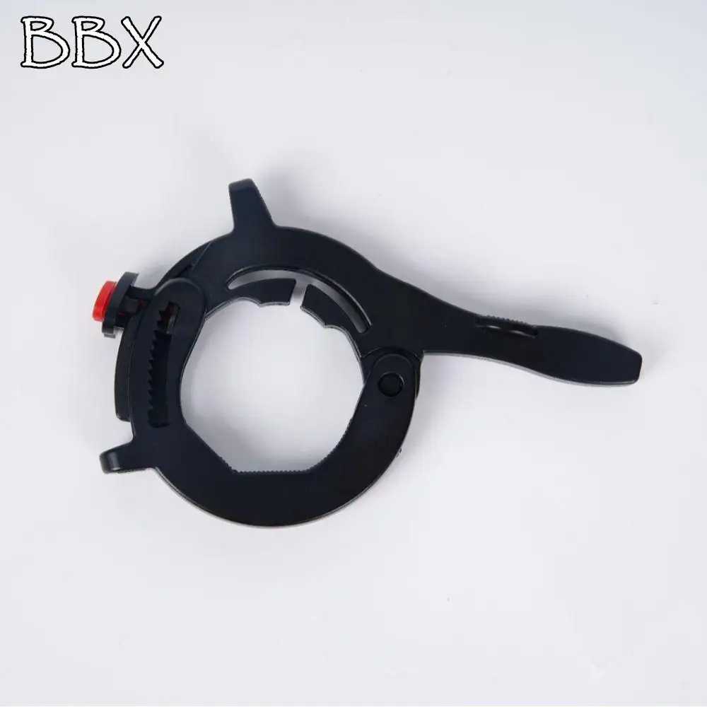 

Constant Speed Motorcycle Accelerator Assist Grips Flexible Throttle Control Cruise Control Throttle Clamp Waterproof Safe