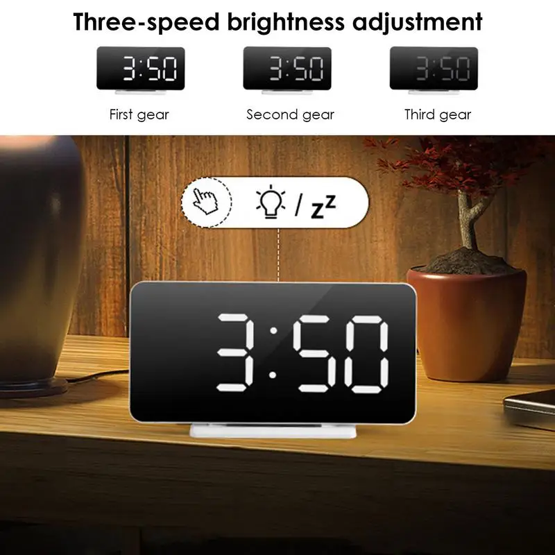 3.1-inch Car LED Multifunctional Mirror Clock Digital Alarm Snooze Display Time Night LCD Light Table Desktop USB 5v/No Battery