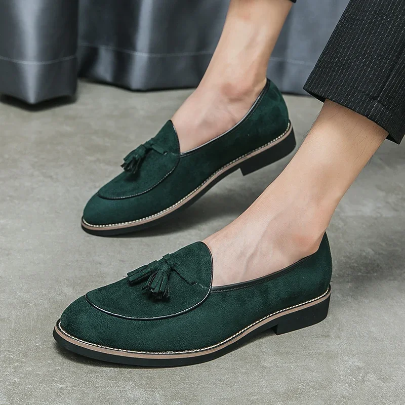 Loafers Shoe Men Faux Suede Solid Color Tassel Decoration Low Heel Fashion Comfort Non Slip Business Casual Shoes