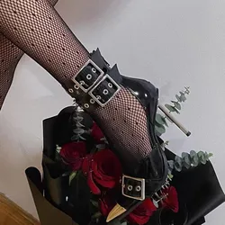 2024 primavera nuove scarpe singole da donna stile Punk tacchi alti fibbia rivettata in metallo scarpe da donna di Design di alta qualità sandali di lusso