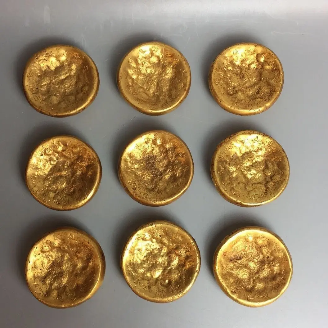 Treasure and collect unearthed gold cakes, one random price, one in good condition, one weighing 140 grams, 6 cm in diameter, gi