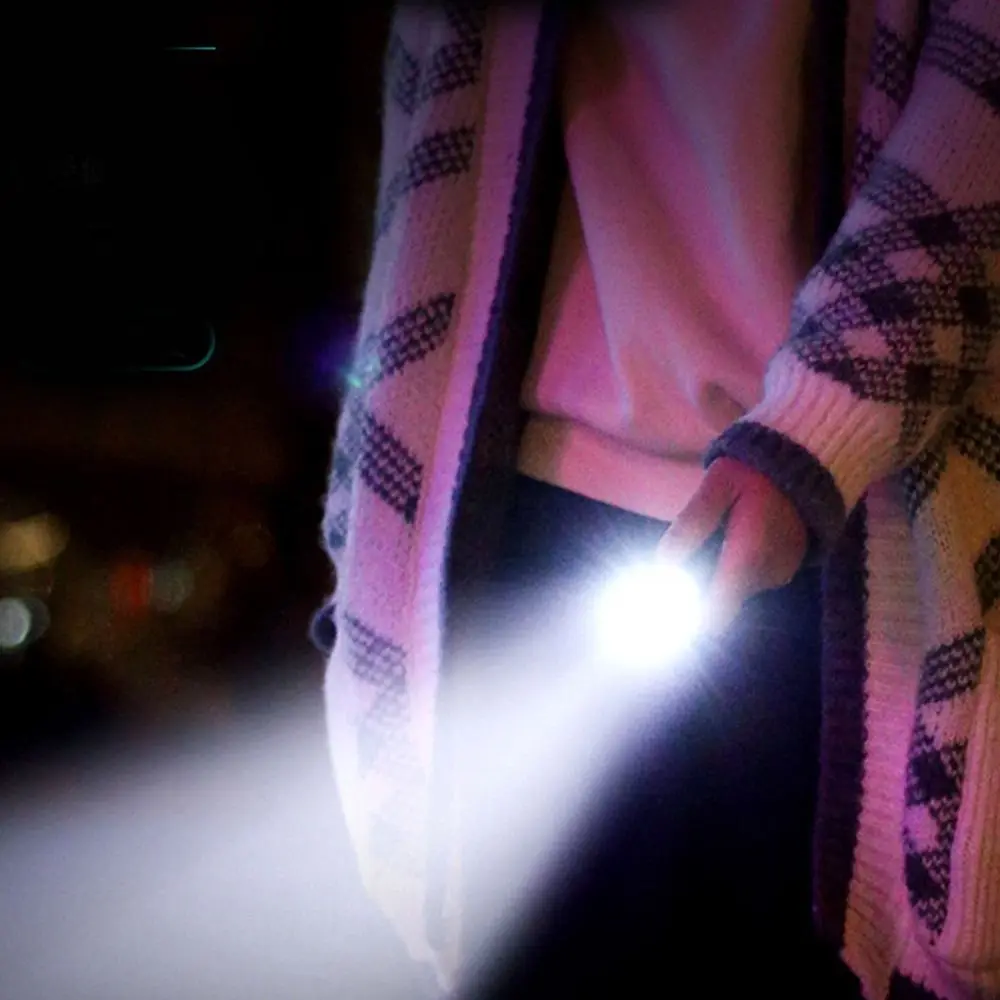 Mini linterna superbrillante, Flash explosivo, tres ojos, linterna pequeña, foco LED, Clip para sombrero, luz para senderismo