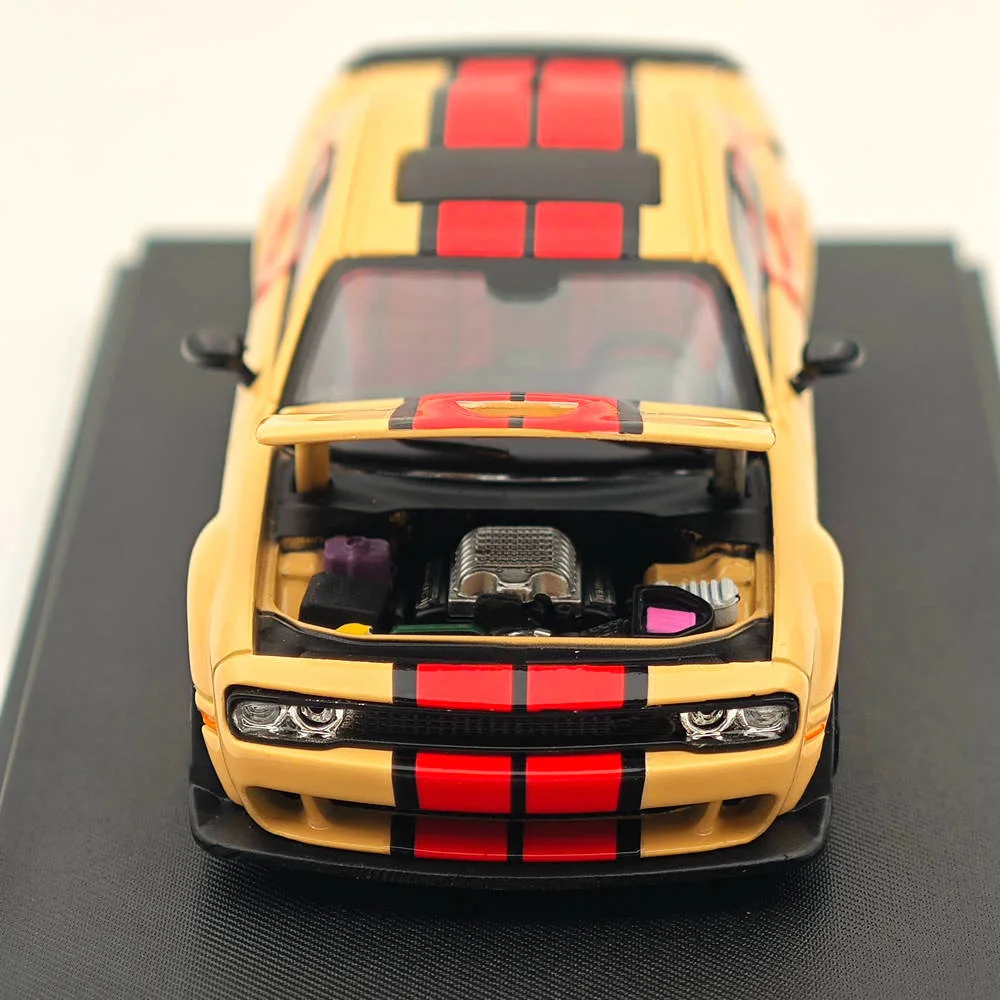 Stance Hunters 1/64 pour SRT Hellcat, modèles moulés sous pression, Collection limitée de voiture, jouets automobiles, cadeau, passe-temps