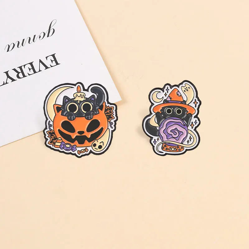 Halloween-Hexen-Schwarzkatzen-Grusel-Kürbis-Voodoo-Puppe-Emaille-Abzeichen, süße Brosche mit Zitat für Jacken- und Rucksack-Dekoration, Geschenk – Detail 5