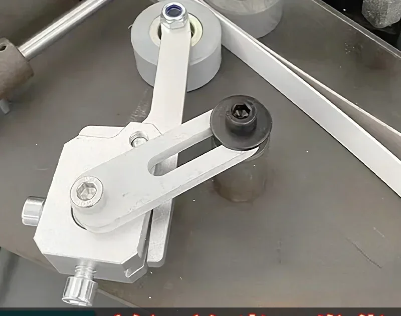 ماكينة ضغط العجلات، ماكينة ربط الحواف، عجلة ضغط مناسبة، ملحقات العجلات المساعدة، جهاز Daquan المضاد لللف، غير مثقوب