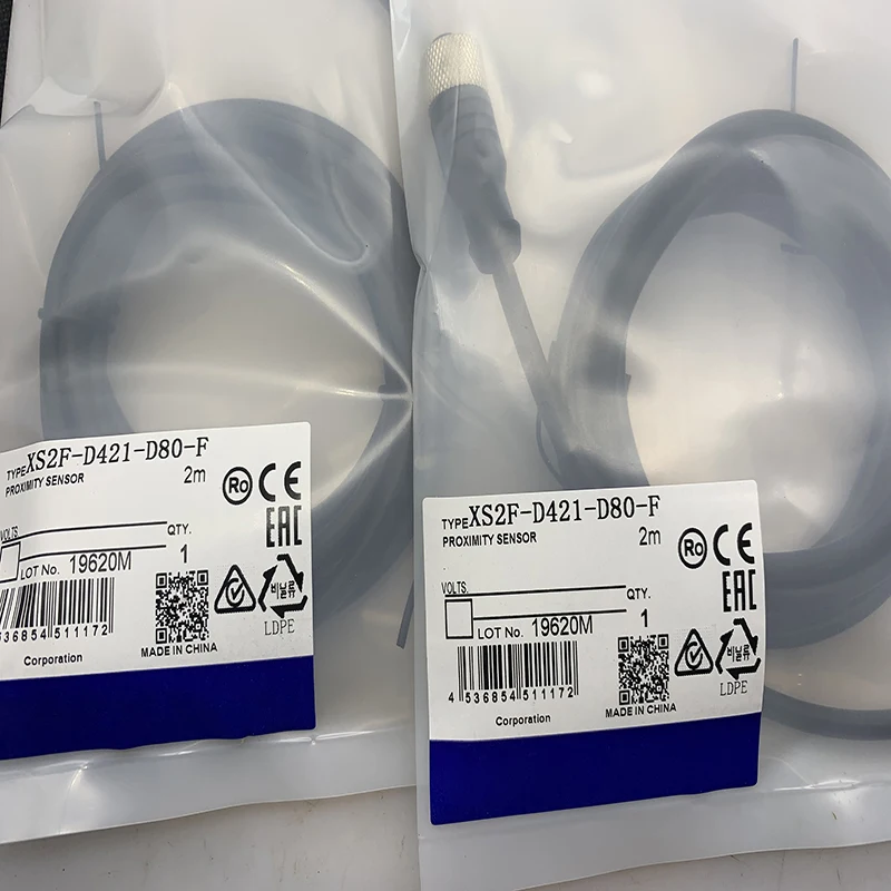 

New Proximity Switch Sensor in Stock XS2F-D421-D80-F XS2F-D422-D80-F Reliable Gold Seller One-year Warranty